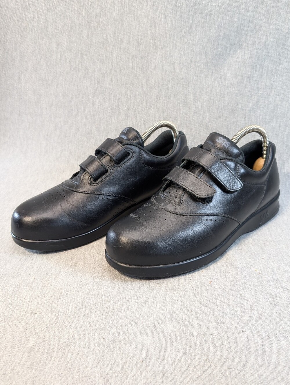 SAS Me Too Black Walking Shoes Women's 8.5M Velcro Straps
